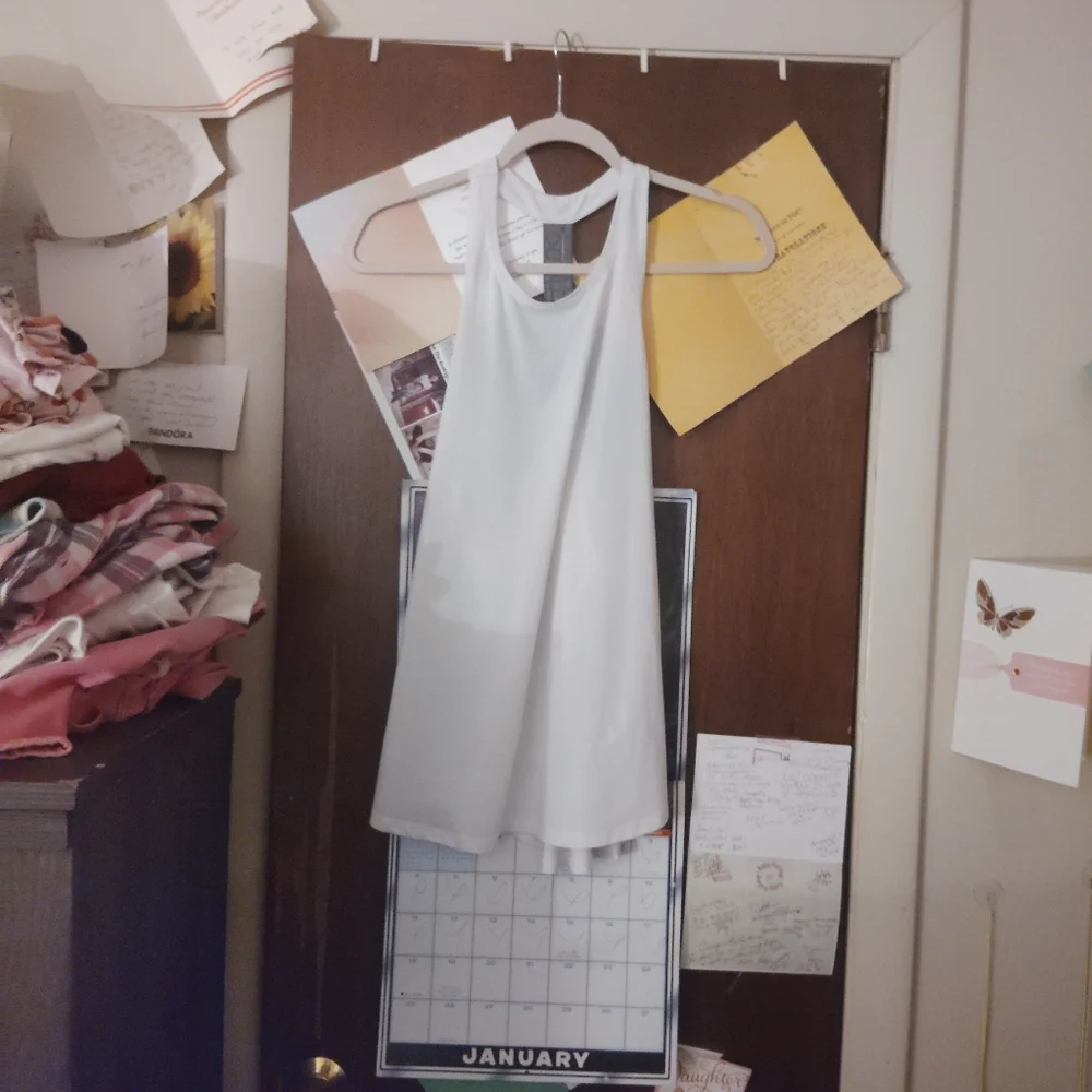 ATHLETA Incline Athletic Tank - Size Medium - Picture 3 of 7